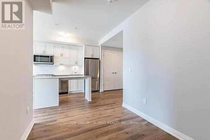 809 - 3006 WILLIAM CUTMORE BOULEVARD