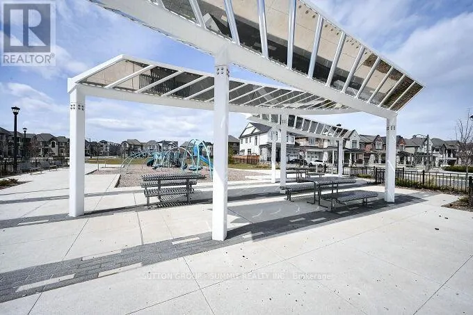 809 - 3006 WILLIAM CUTMORE BOULEVARD