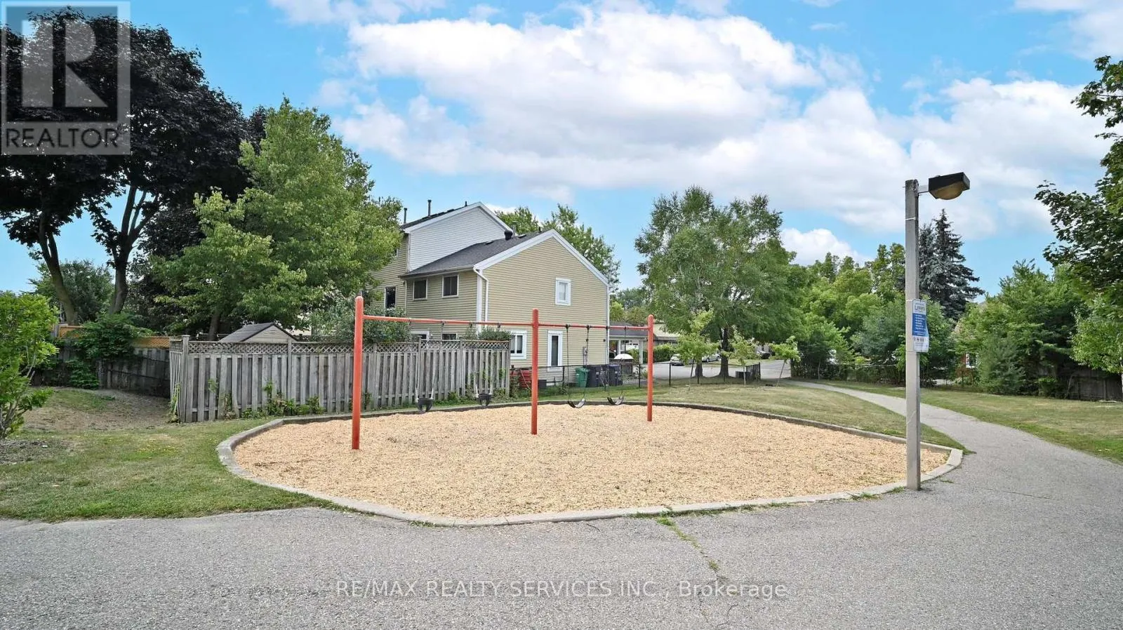 29 PRIMROSE CRESCENT