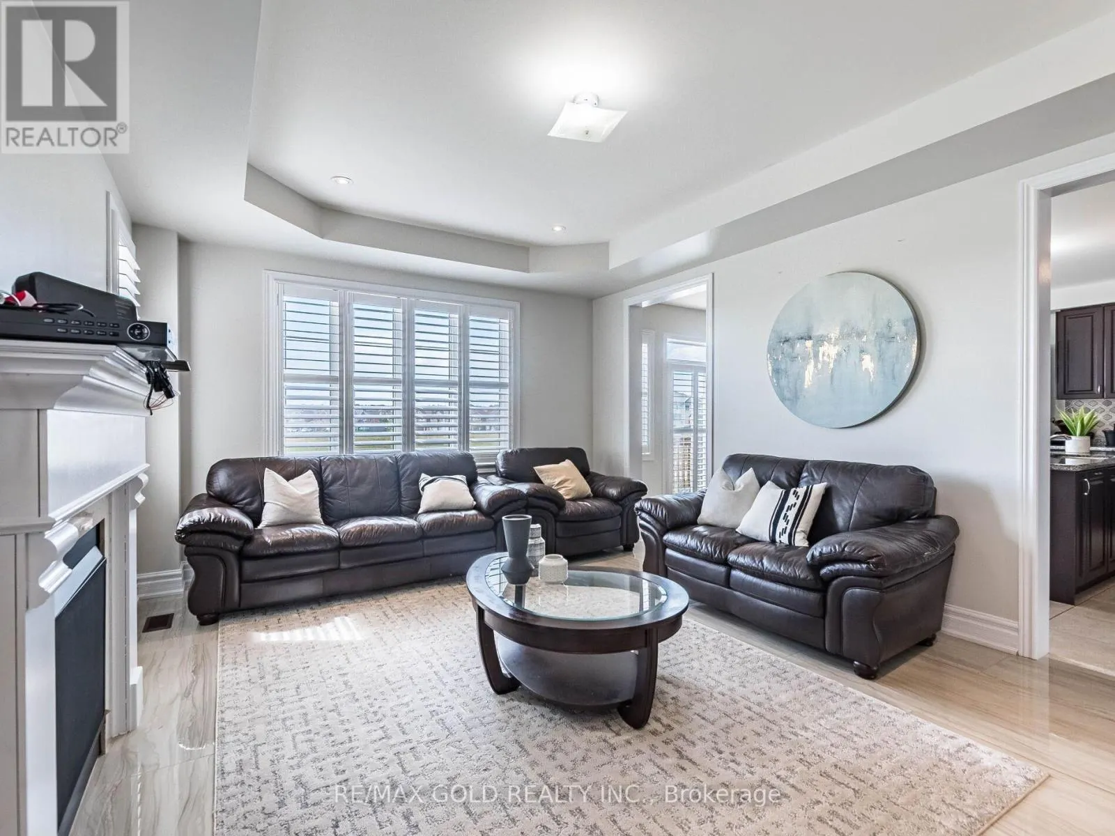 62 MASKEN CIRCLE