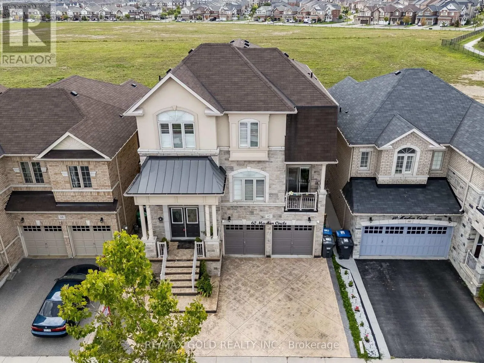 62 MASKEN CIRCLE