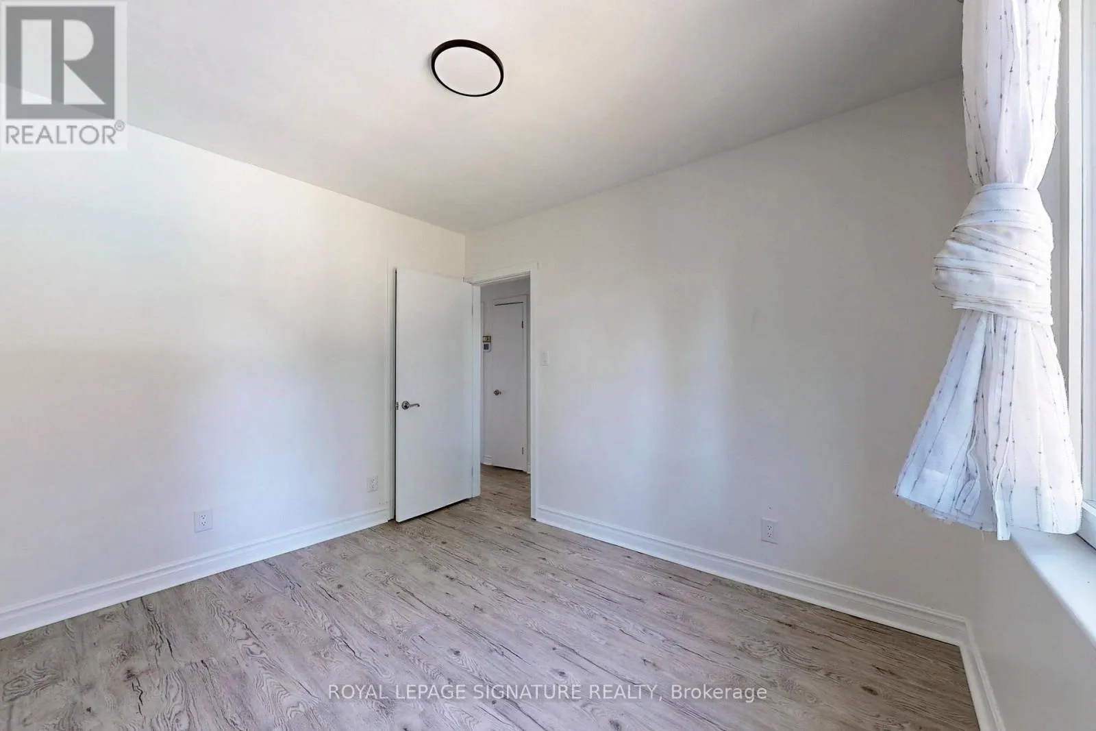 1 - 559 DRYMEN CRESCENT