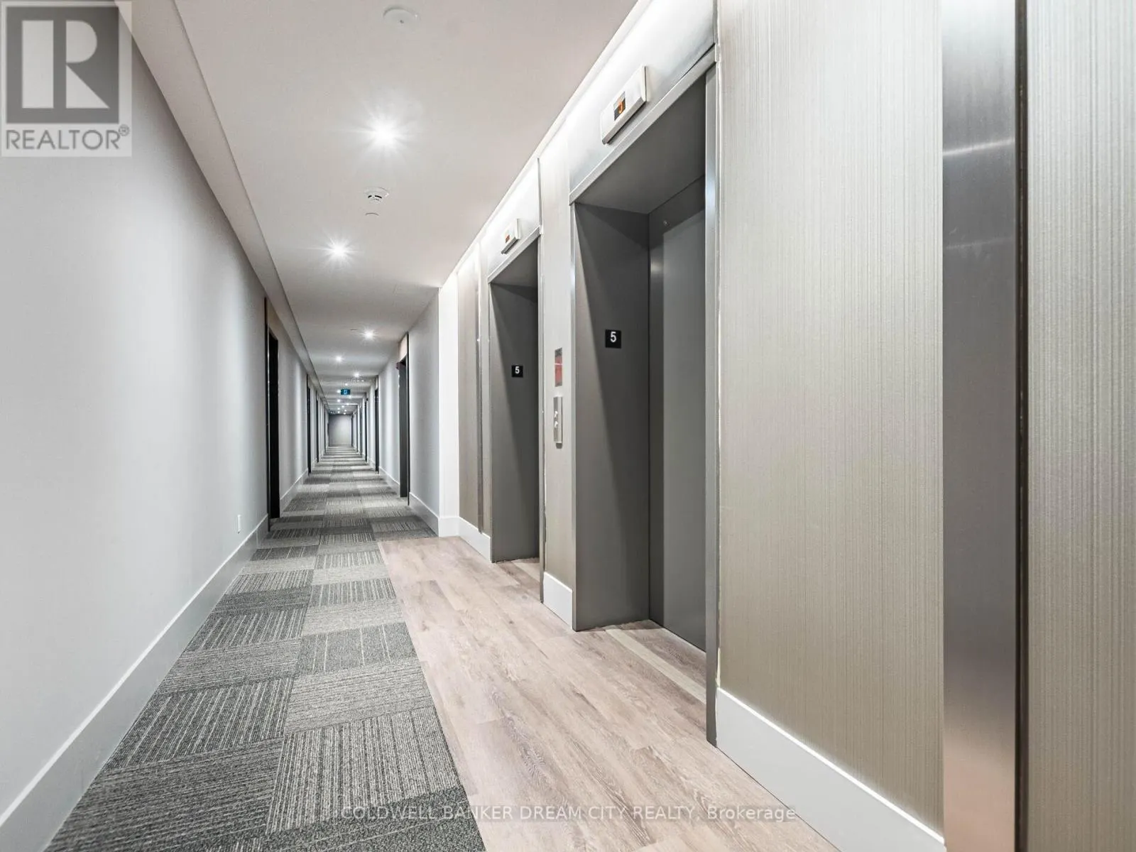 510 - 1440 CLARRIAGE COURT