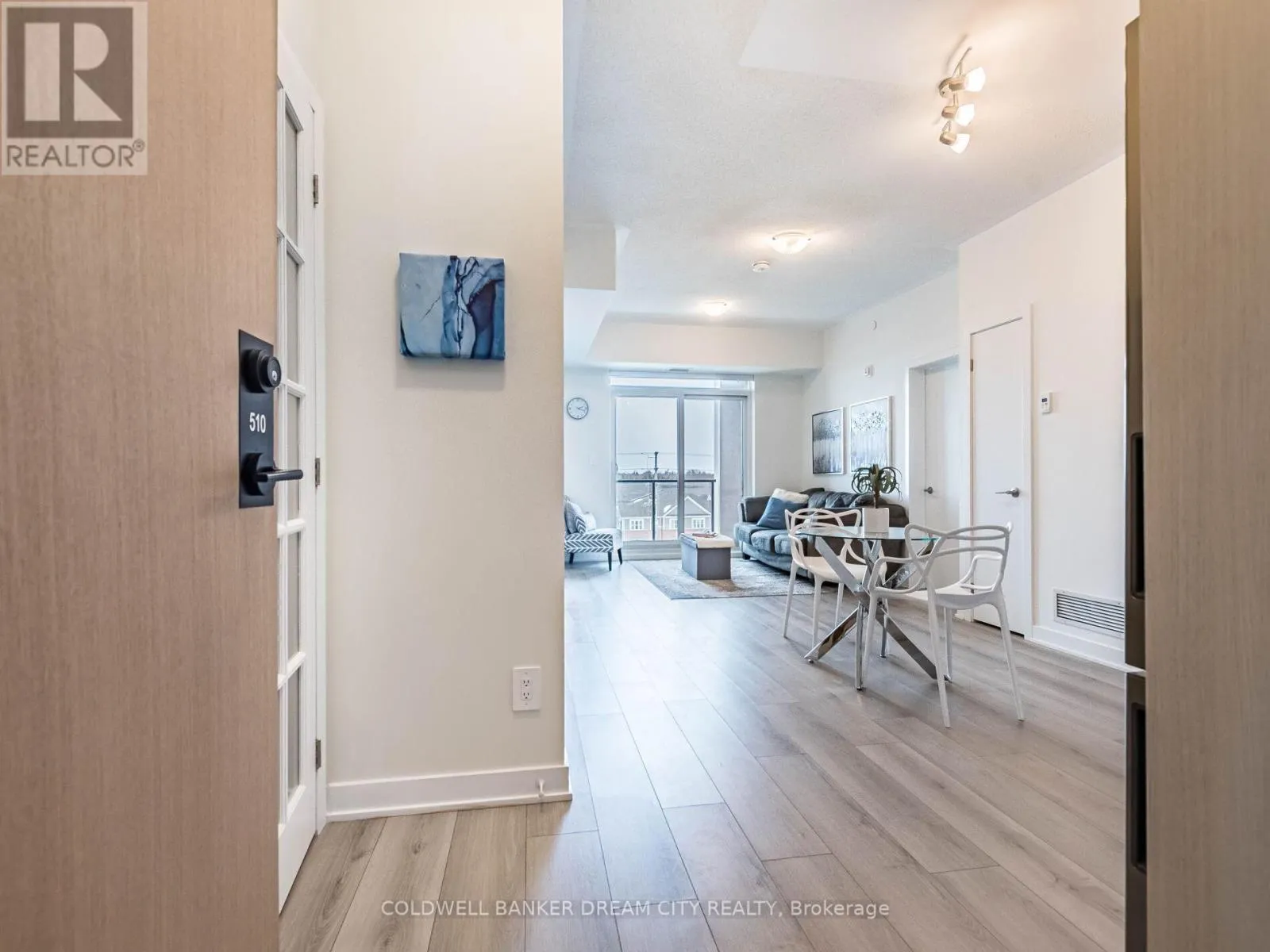 510 - 1440 CLARRIAGE COURT