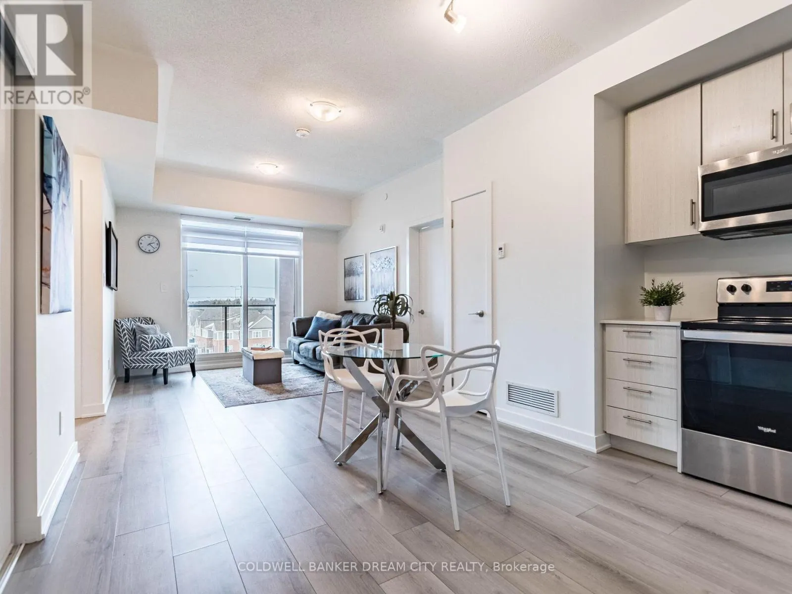510 - 1440 CLARRIAGE COURT