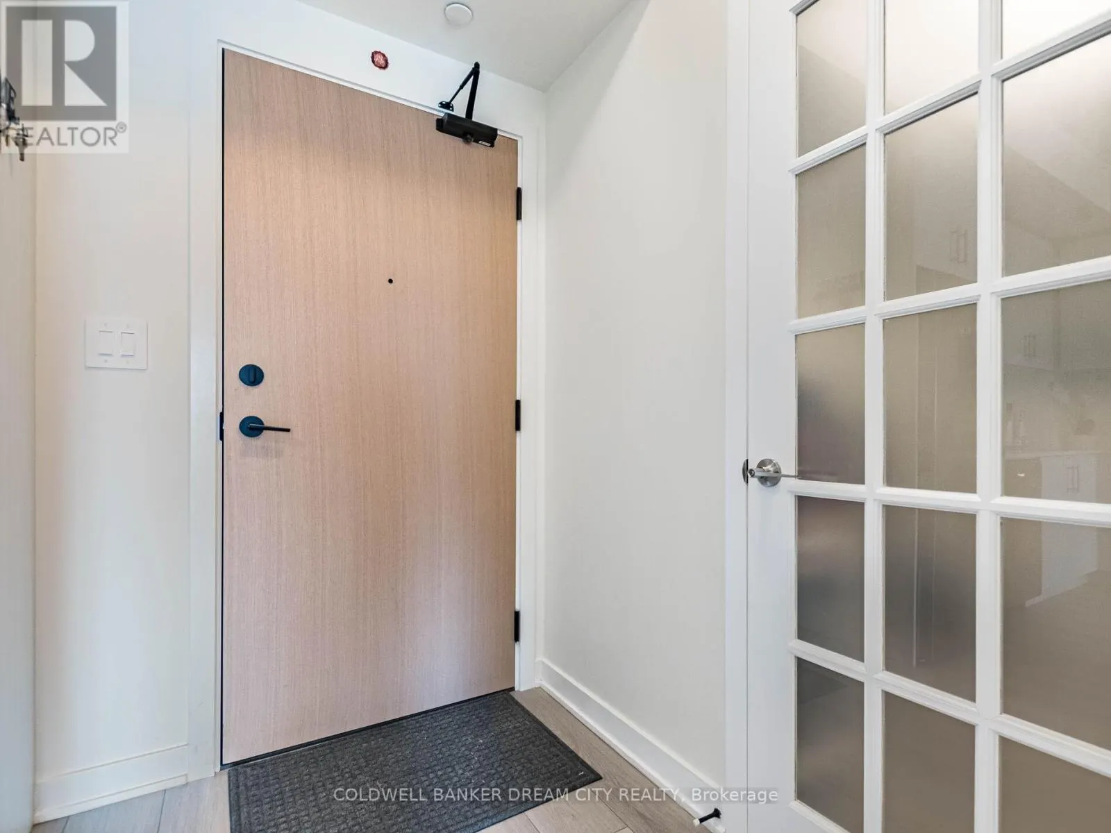 510 - 1440 CLARRIAGE COURT