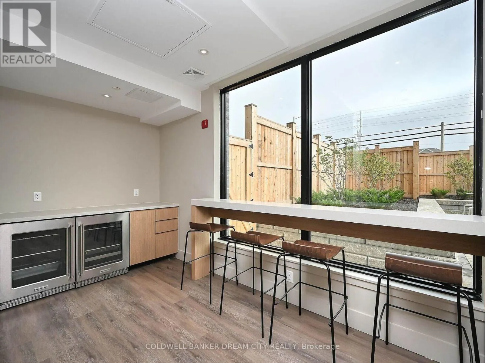 510 - 1440 CLARRIAGE COURT