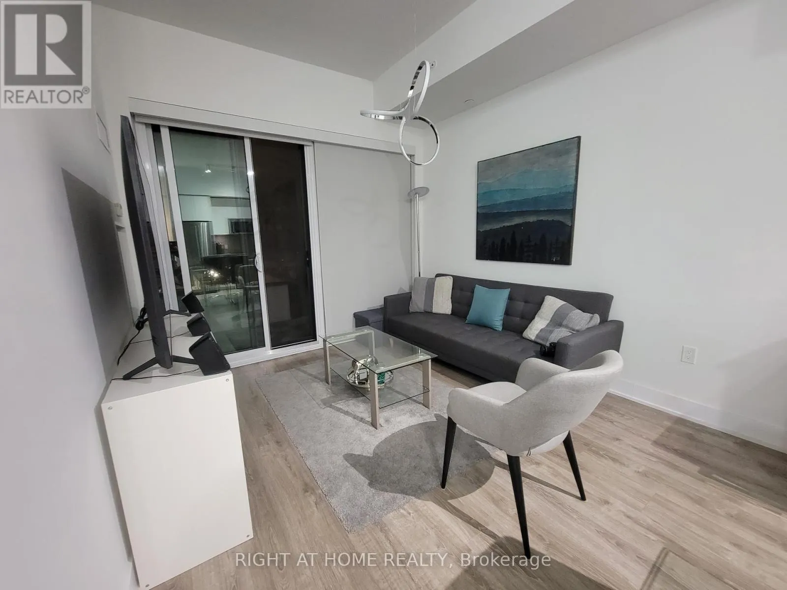 917 - 30 SHORE BREEZE DRIVE
