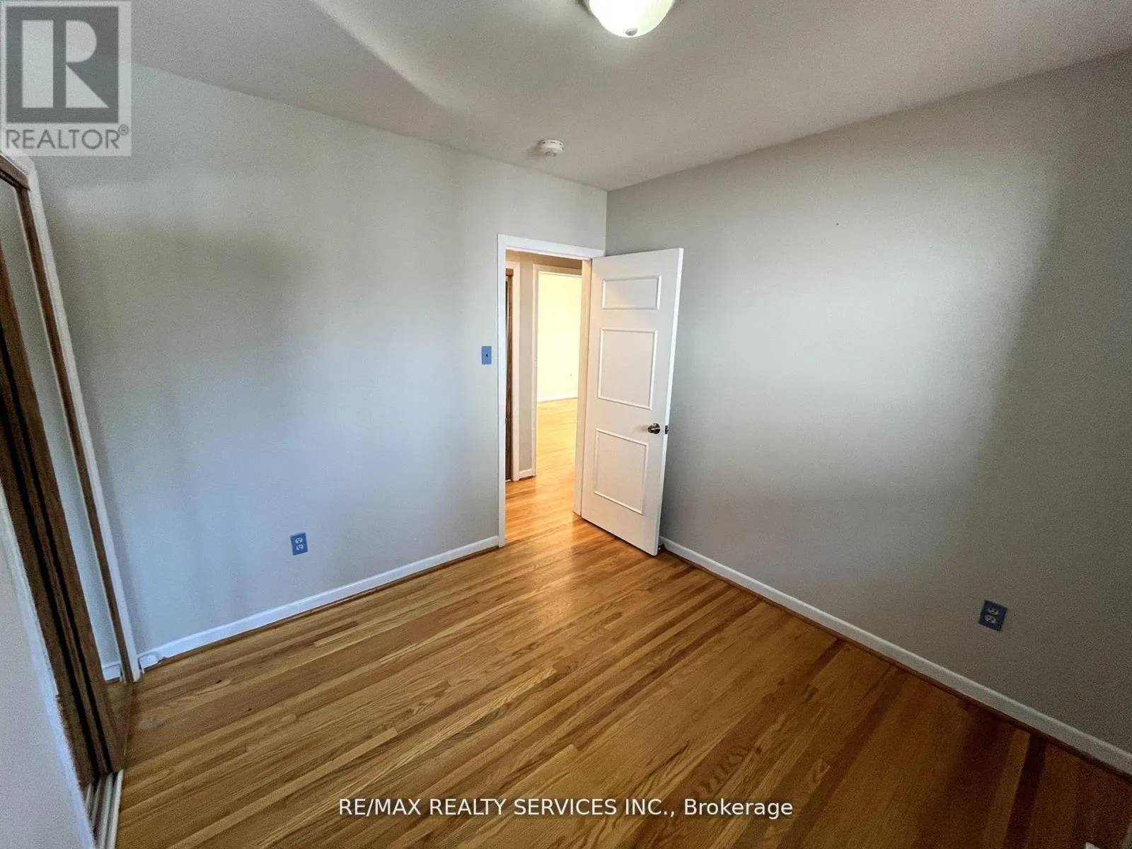 91 AMBLESIDE DRIVE