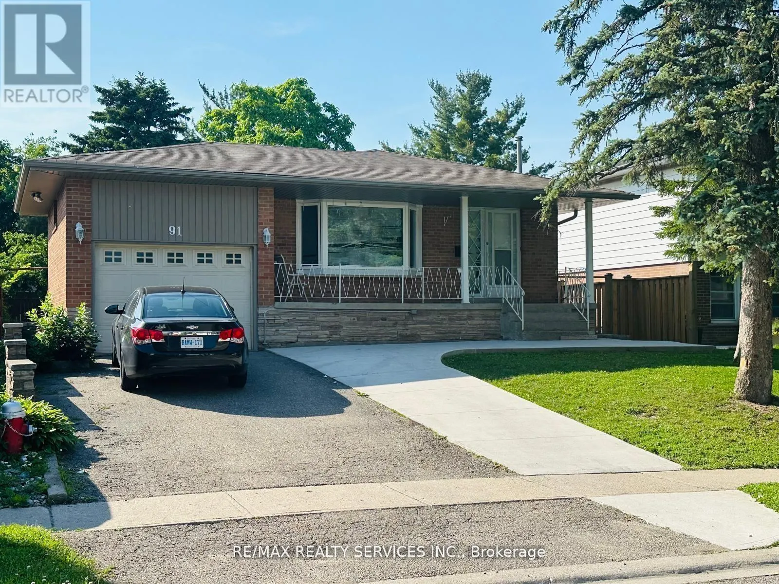 91 AMBLESIDE DRIVE