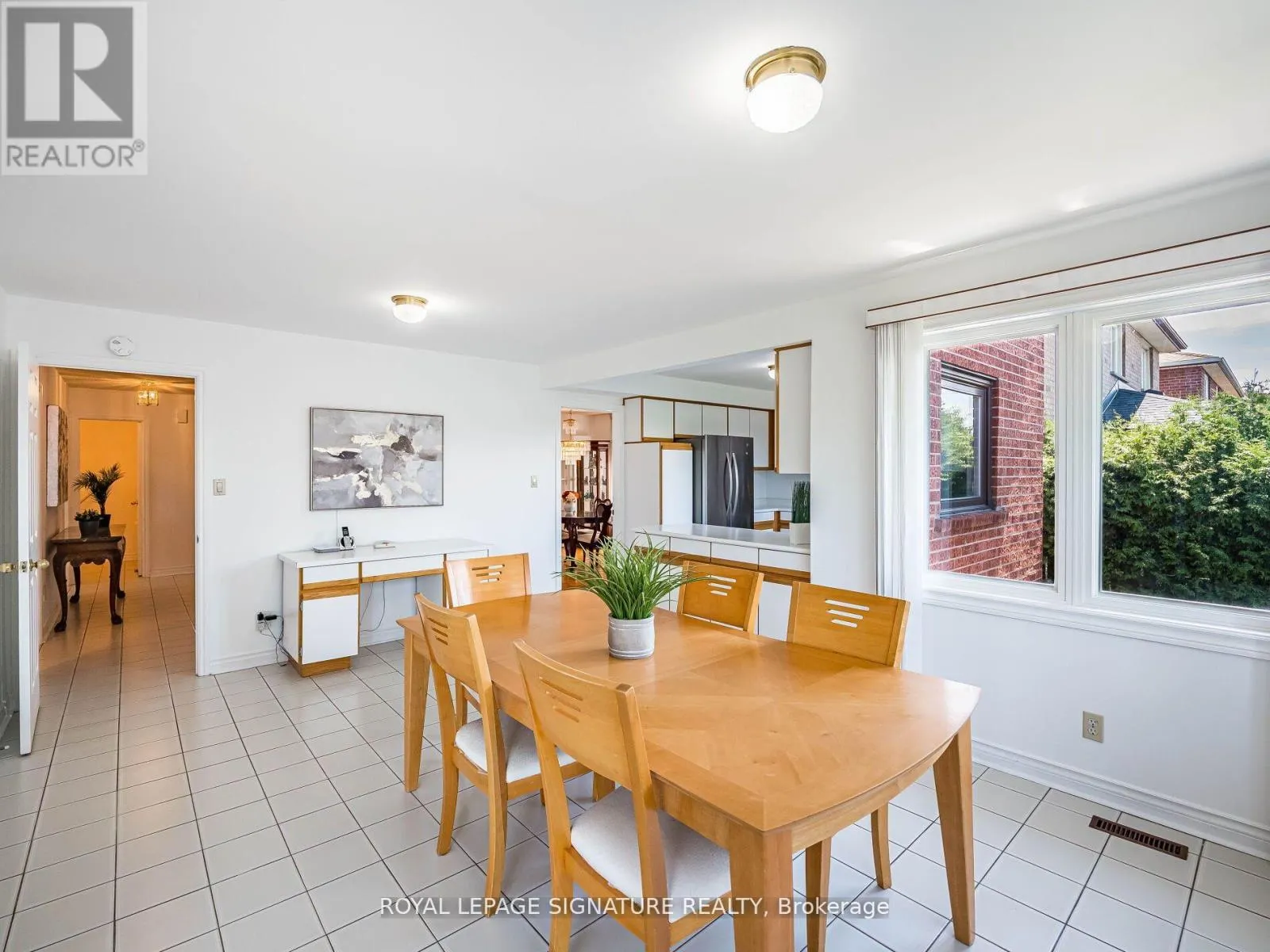 155 SILVERHILL DRIVE