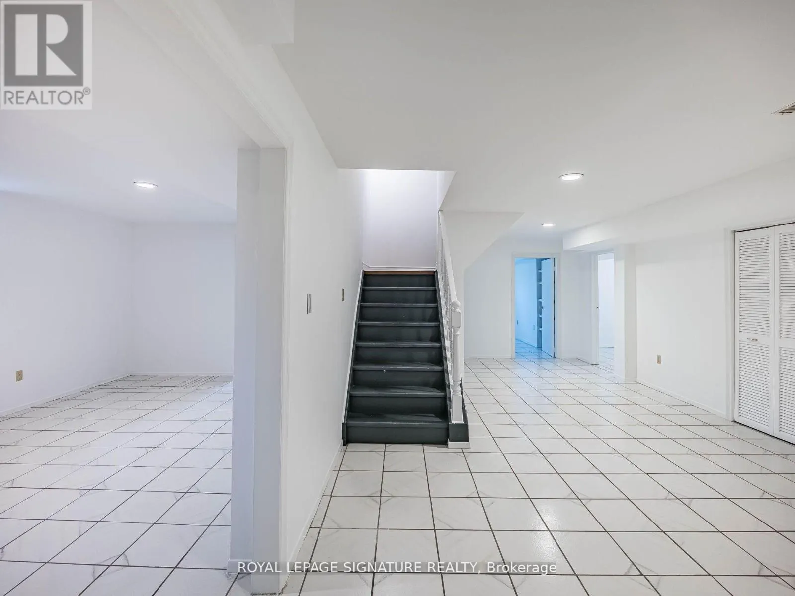 155 SILVERHILL DRIVE