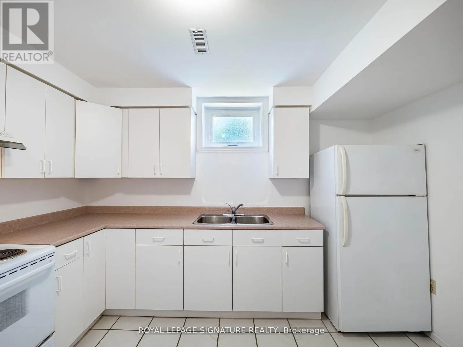 155 SILVERHILL DRIVE