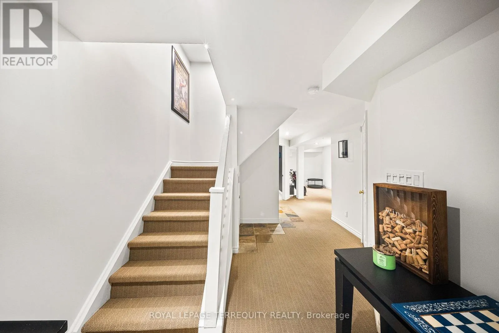 1066 CHATEAU COURT