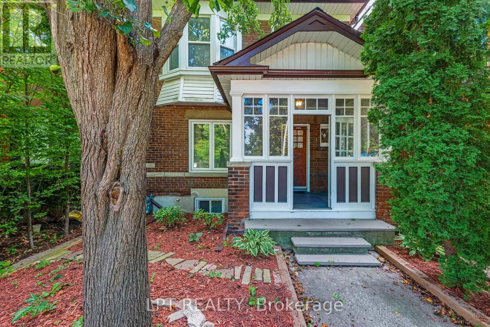 19 MARMADUKE STREET