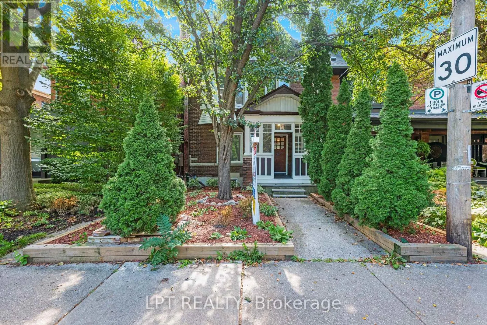 19 MARMADUKE STREET