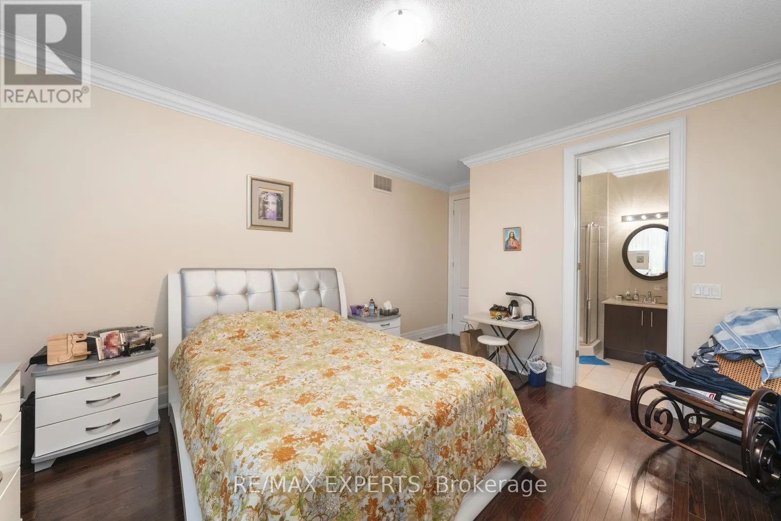 24 KEARNY AVENUE