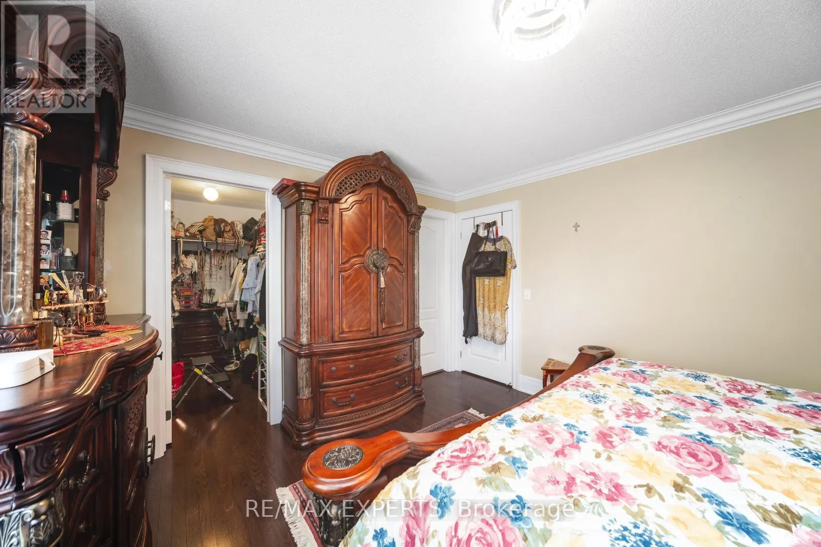 24 KEARNY AVENUE