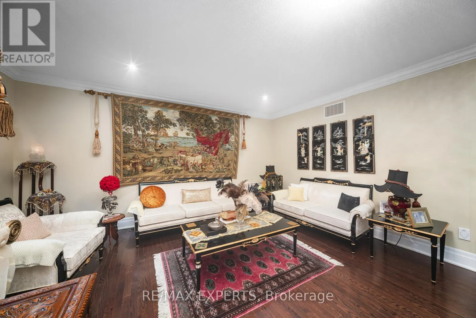 24 KEARNY AVENUE