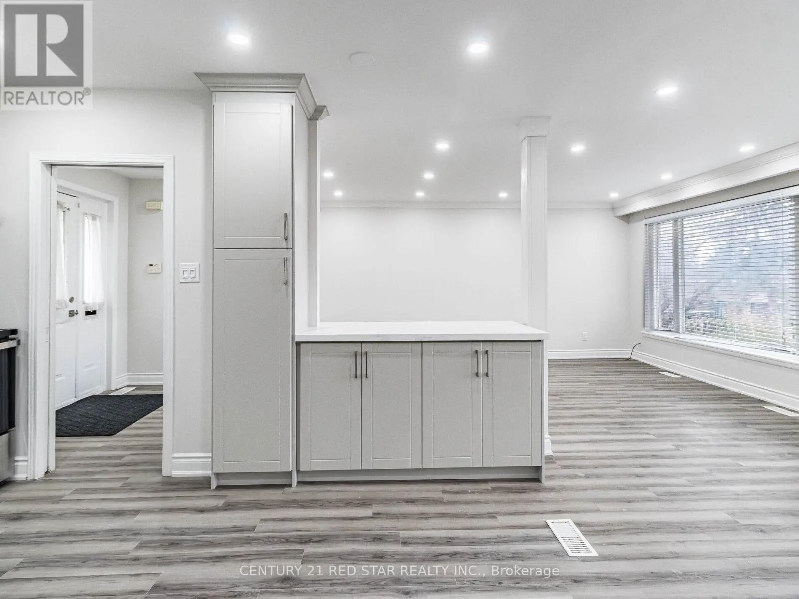 80 CORAL GABLE DRIVE