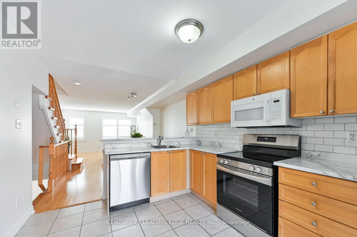 41 - 1751 LAMPMAN AVENUE