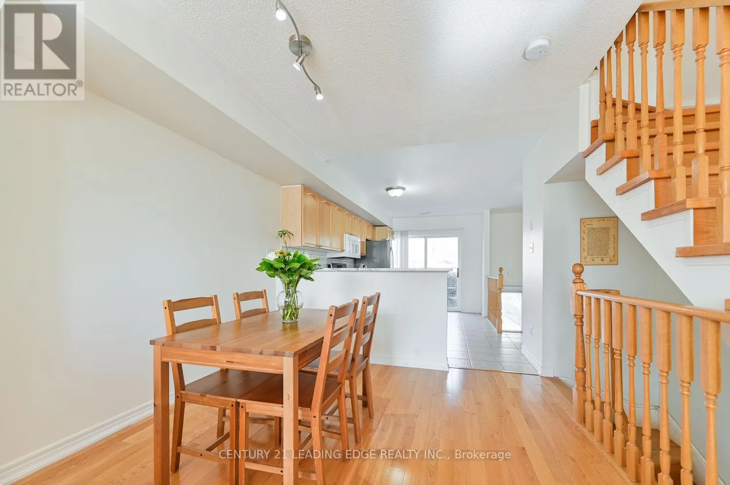 41 - 1751 LAMPMAN AVENUE