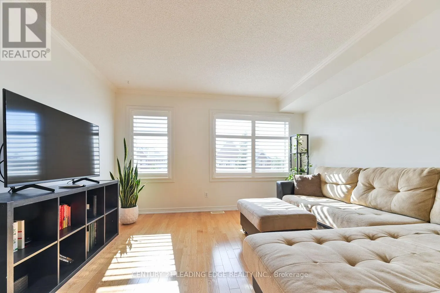 41 - 1751 LAMPMAN AVENUE