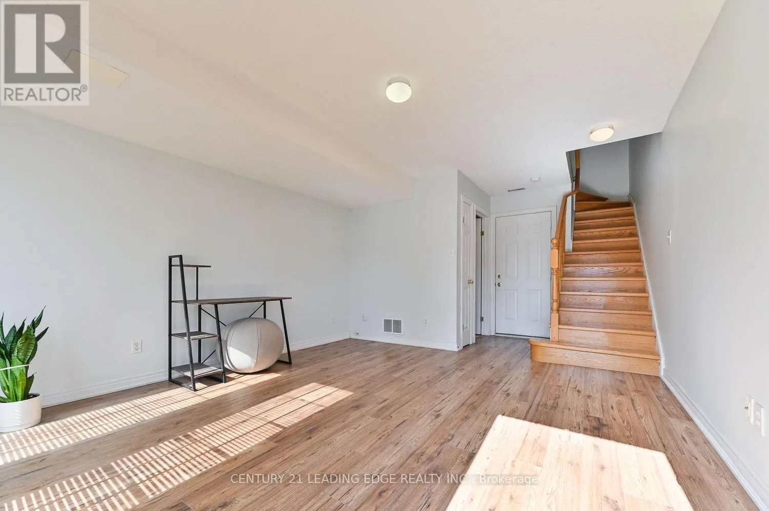 41 - 1751 LAMPMAN AVENUE