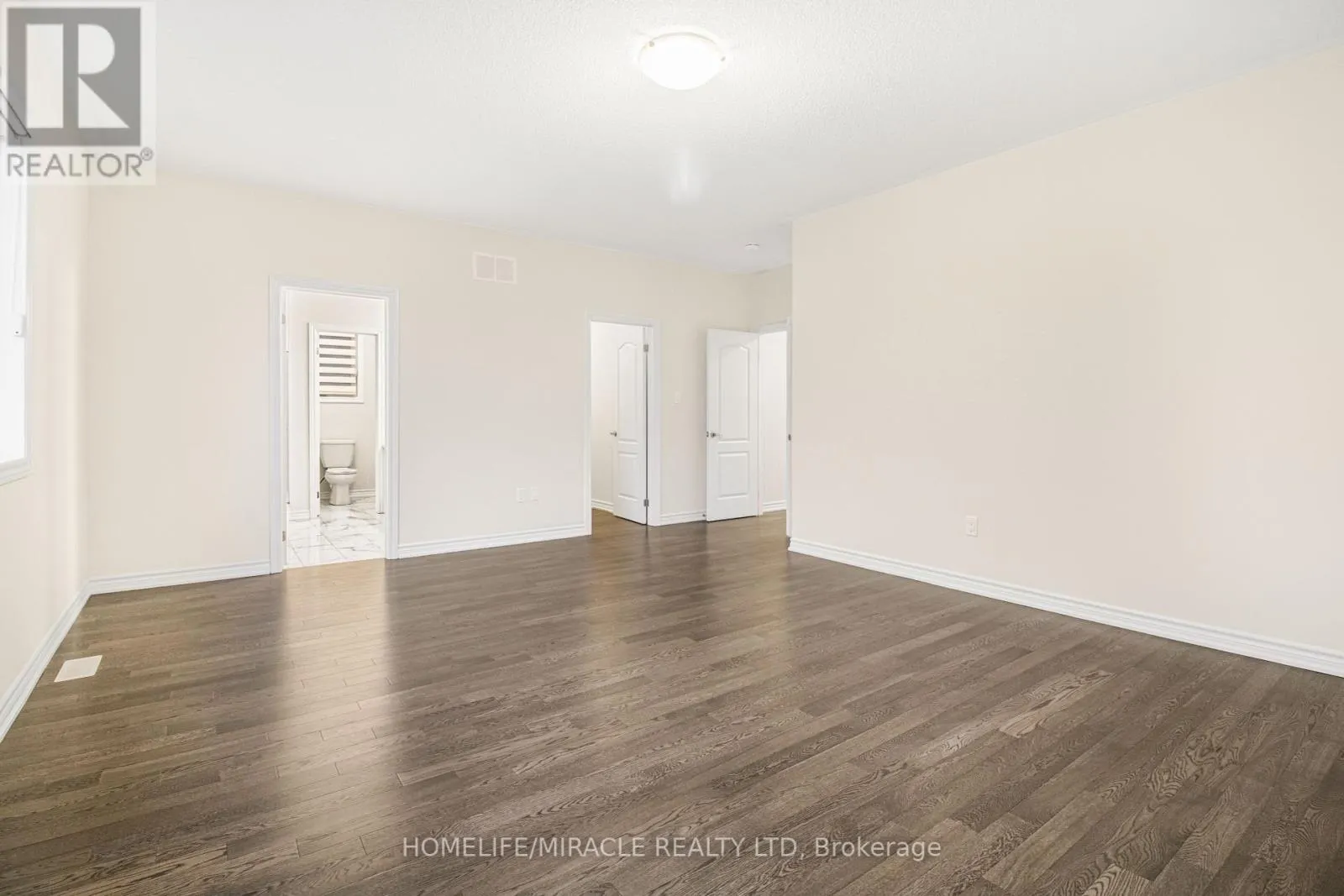 63 LIPSCOTT DRIVE