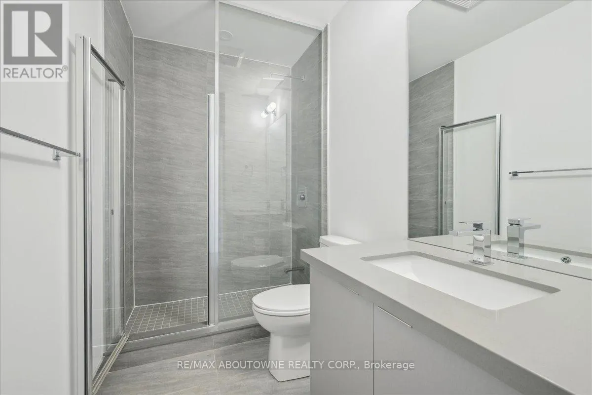2203 - 297 OAK WALK DRIVE