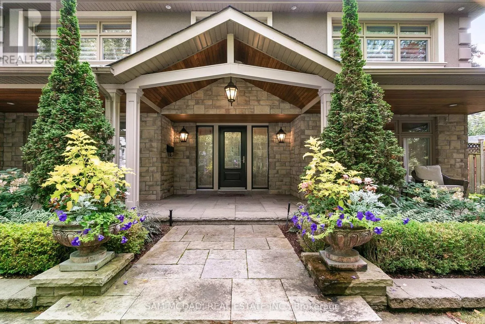 1383 WATERSEDGE ROAD