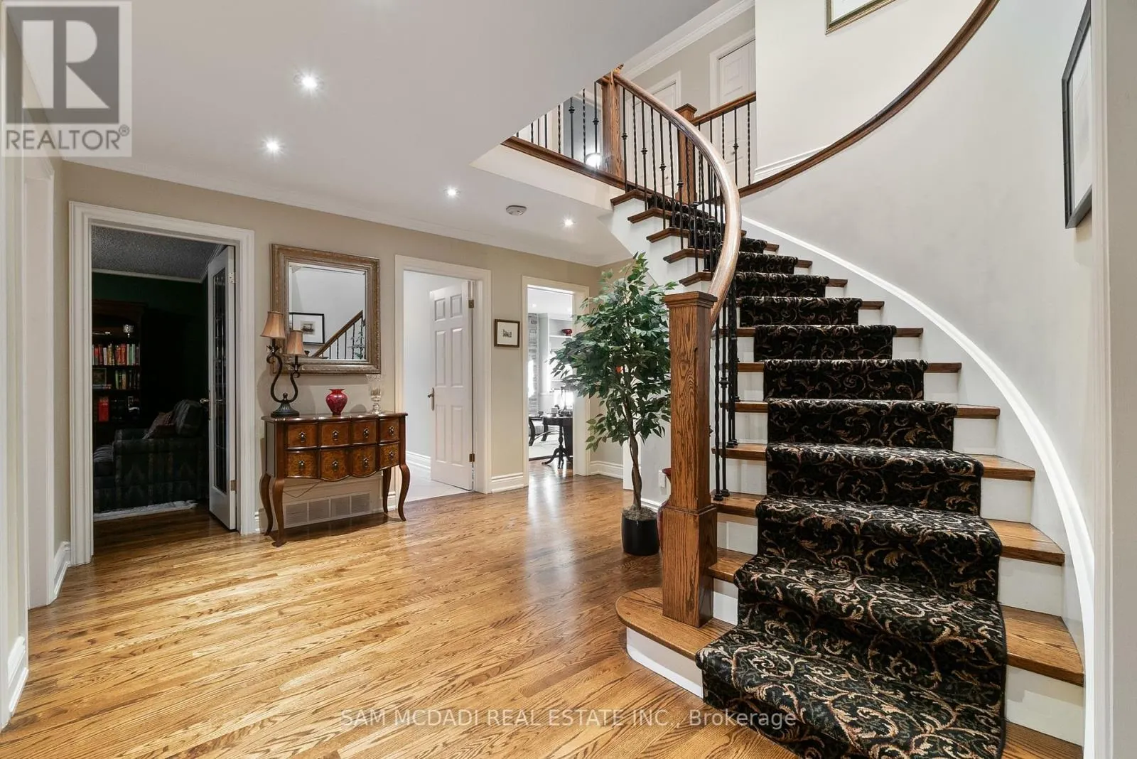 1383 WATERSEDGE ROAD