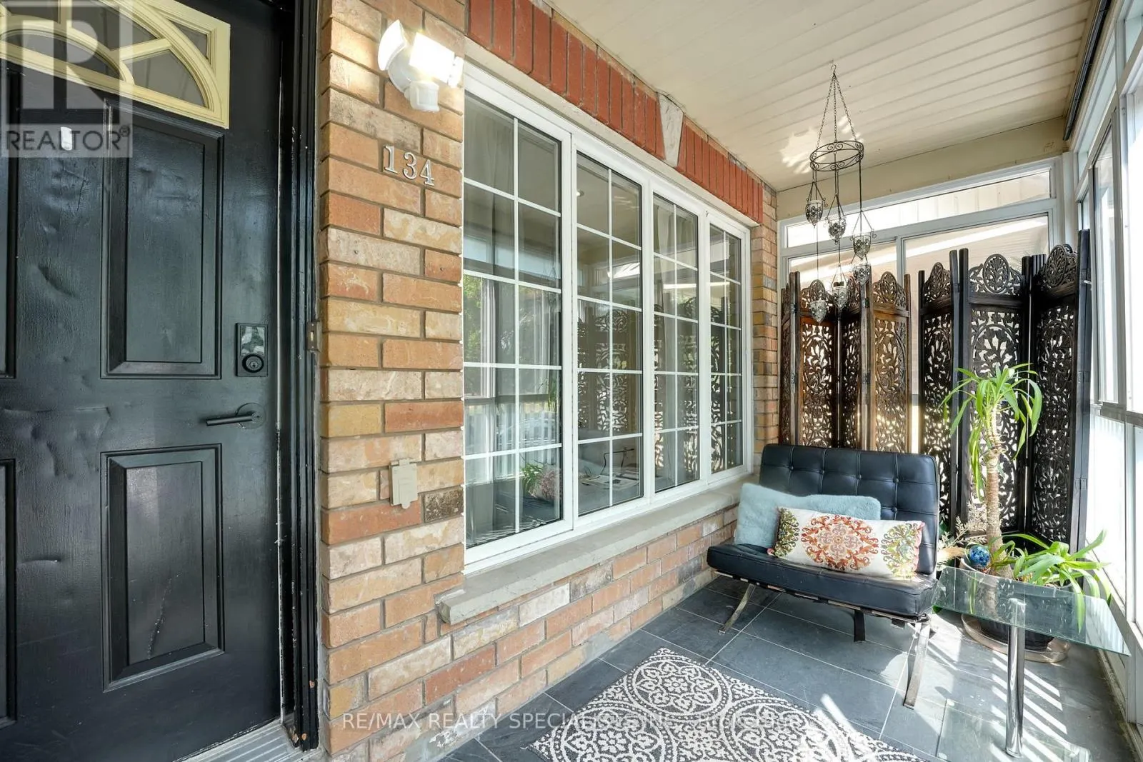 134 RANKIN CRESCENT
