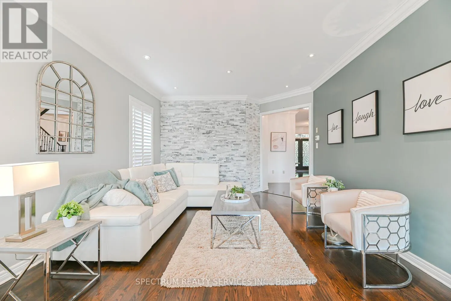 68 ROBARTS DRIVE