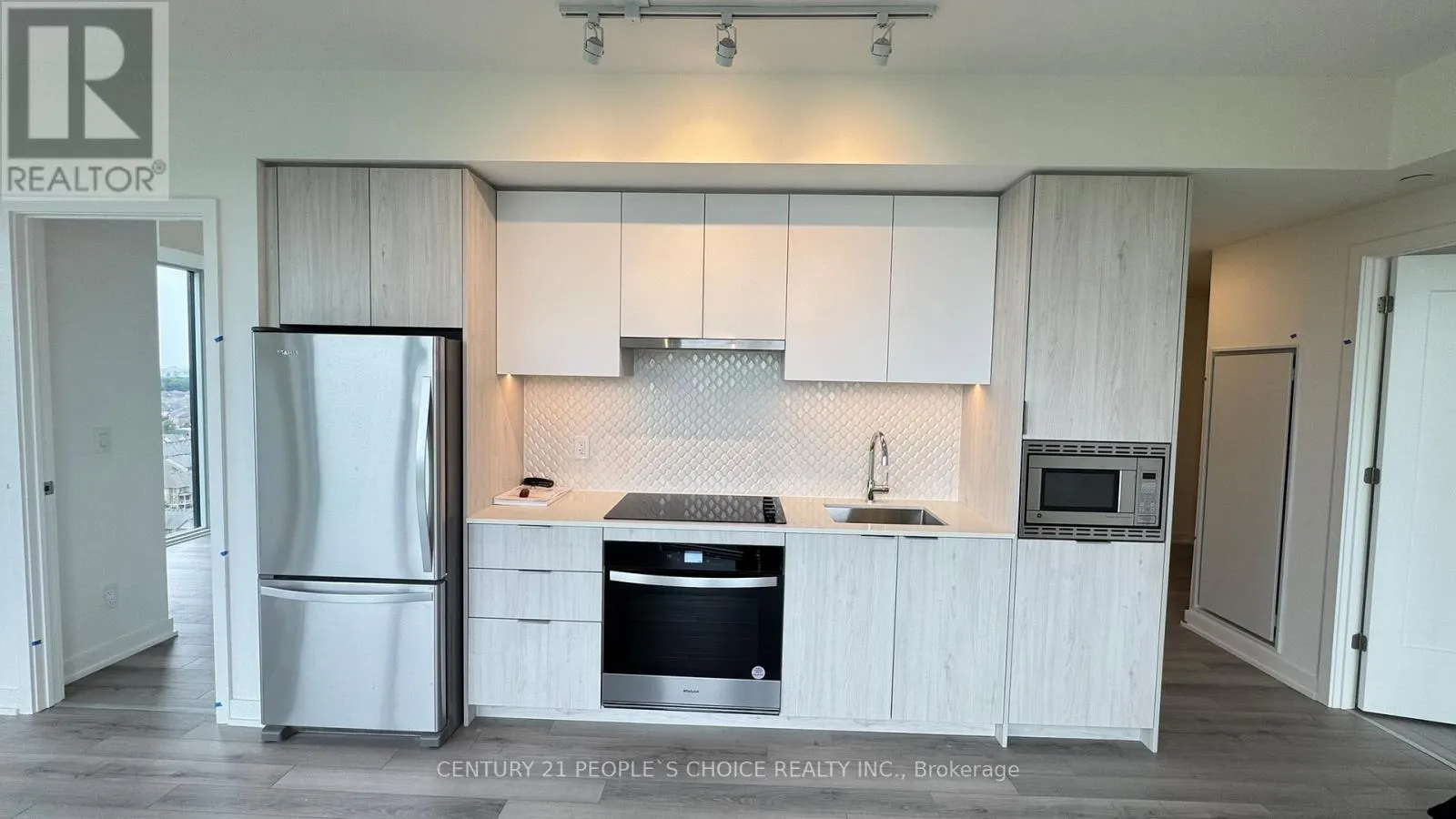 1803 - 3079 TRAFALGAR ROAD