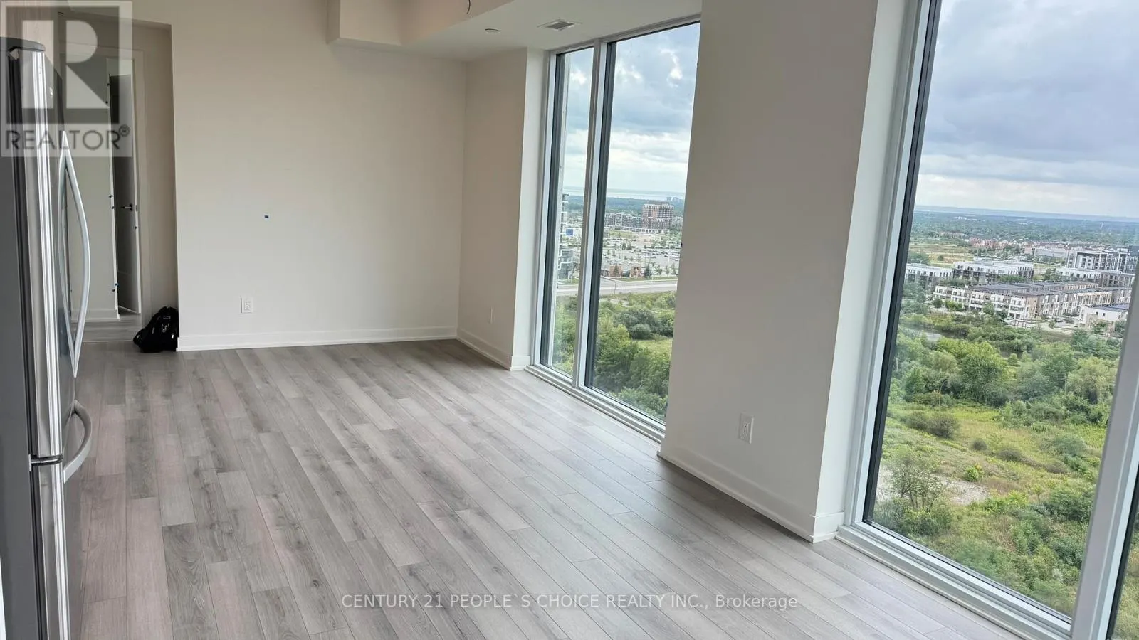 1803 - 3079 TRAFALGAR ROAD