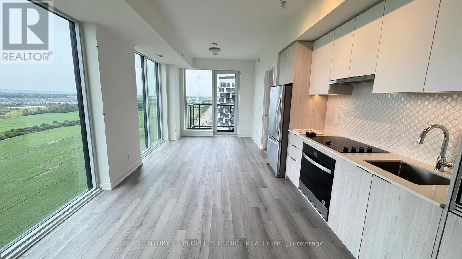 1803 - 3079 TRAFALGAR ROAD