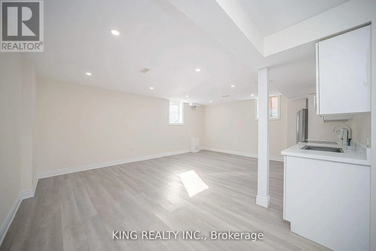 52 HAVERSTOCK CRESCENT