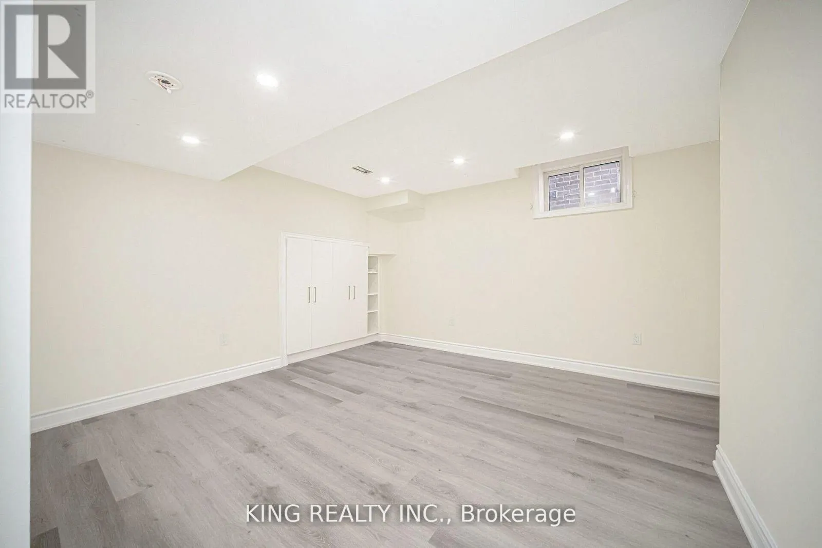 52 HAVERSTOCK CRESCENT