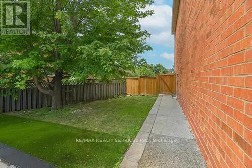 29 LENECK AVENUE