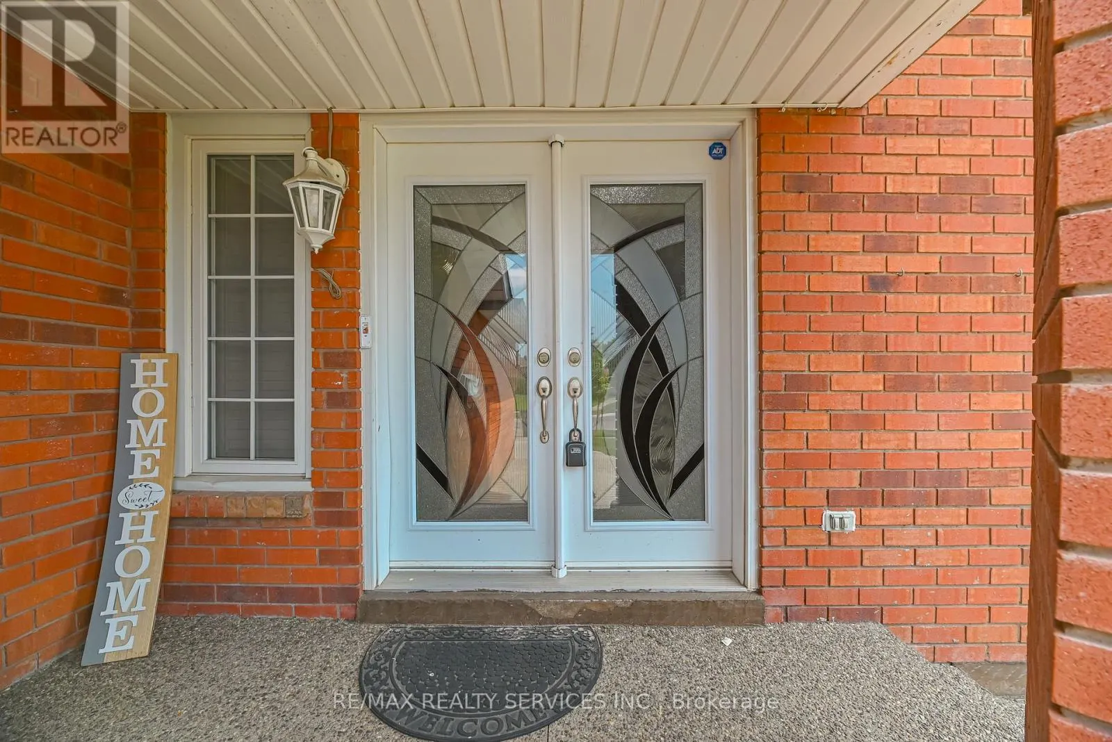 29 LENECK AVENUE