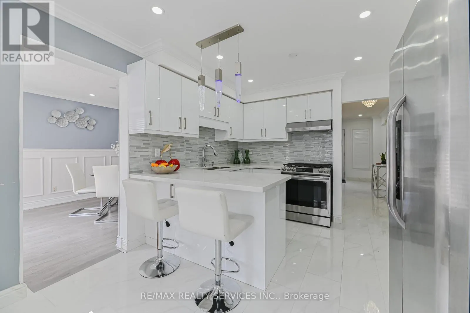 29 LENECK AVENUE