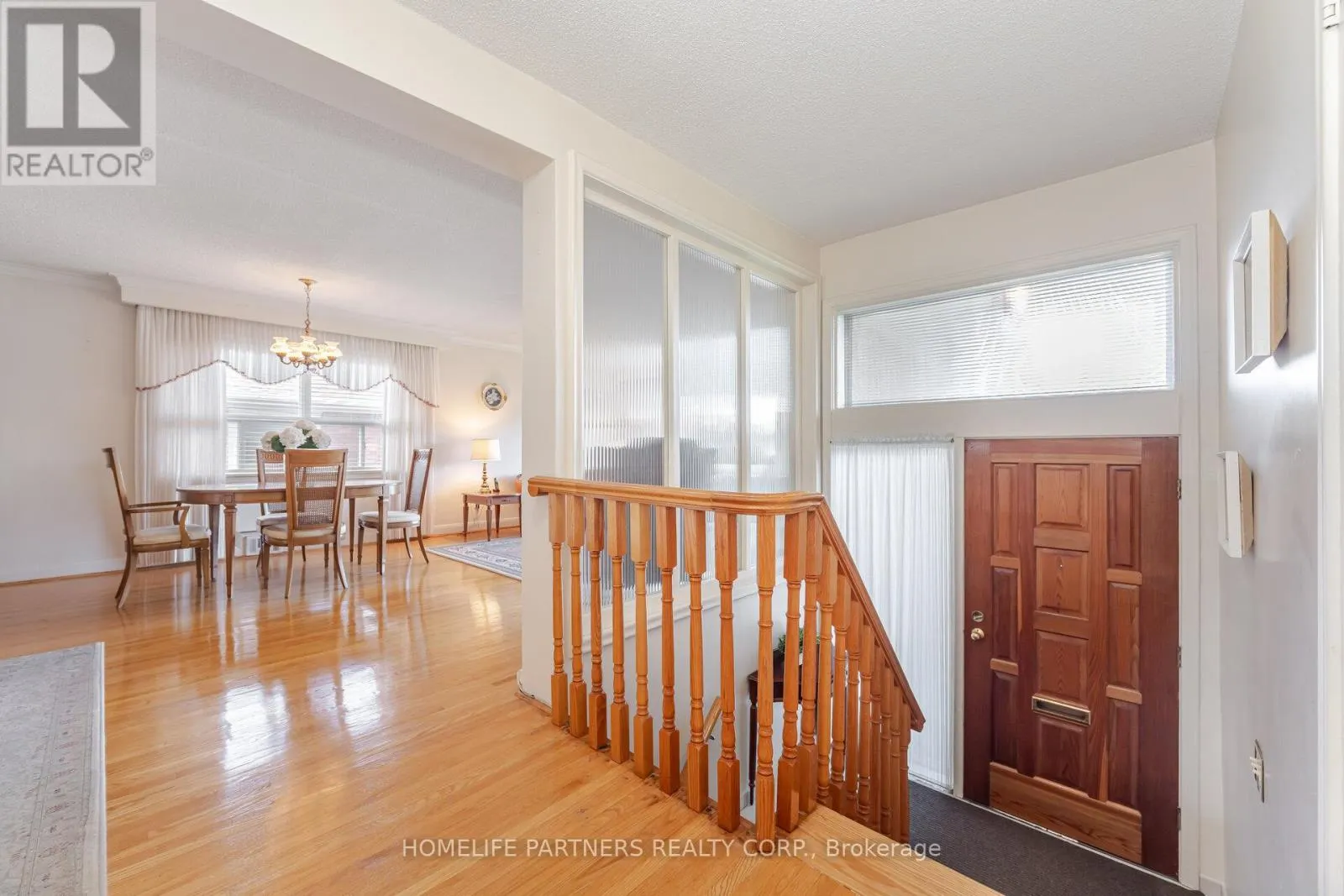 91 DENBIGH CRESCENT