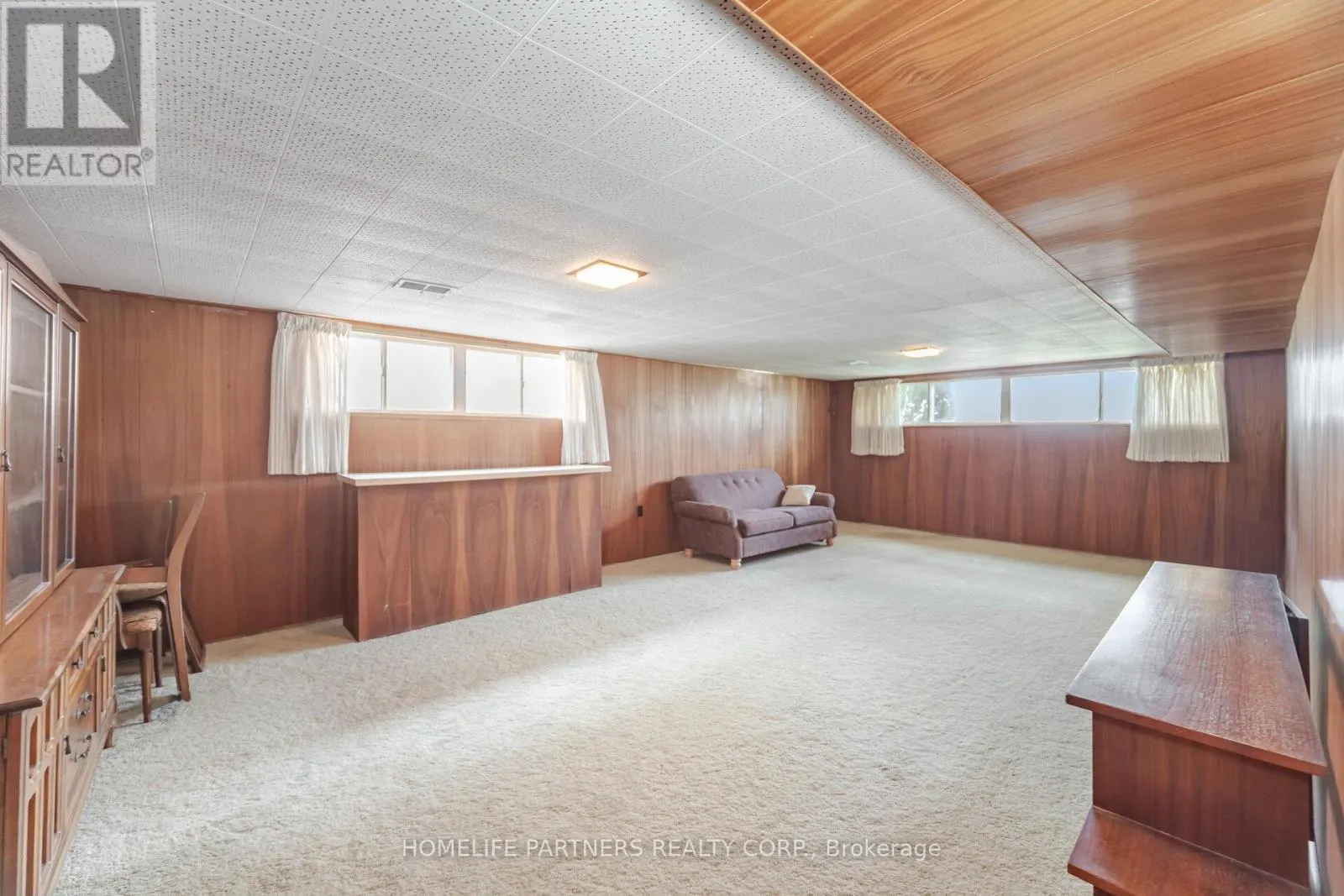 91 DENBIGH CRESCENT