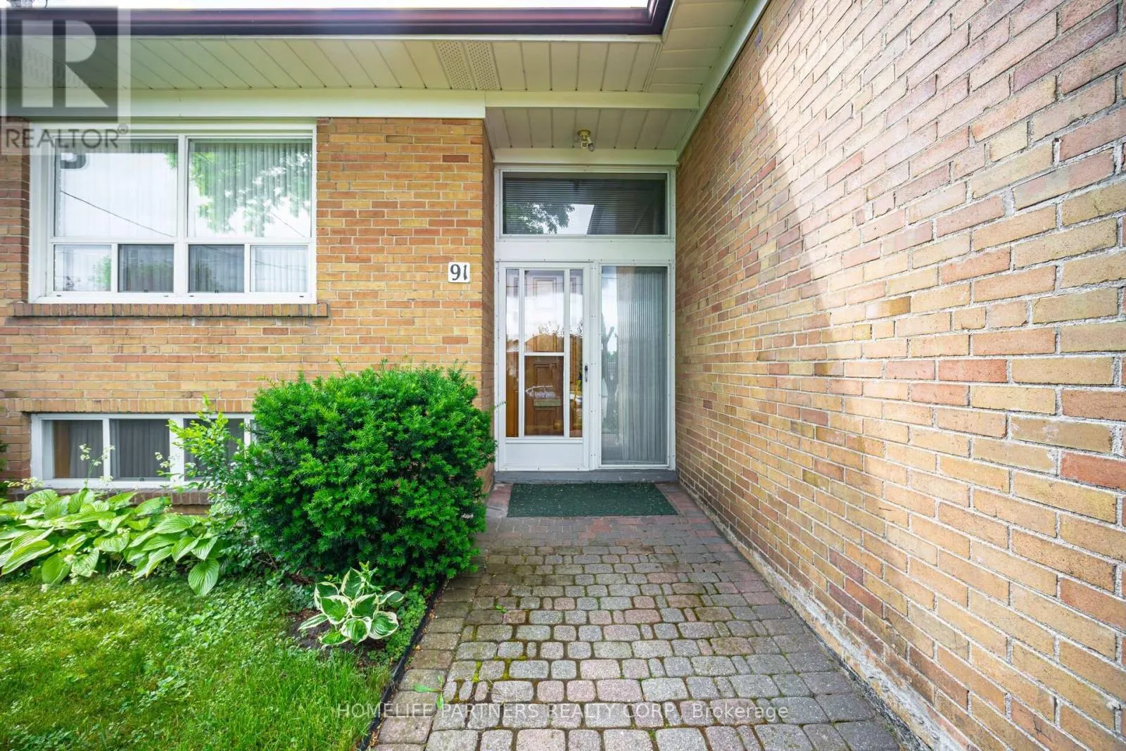 91 DENBIGH CRESCENT