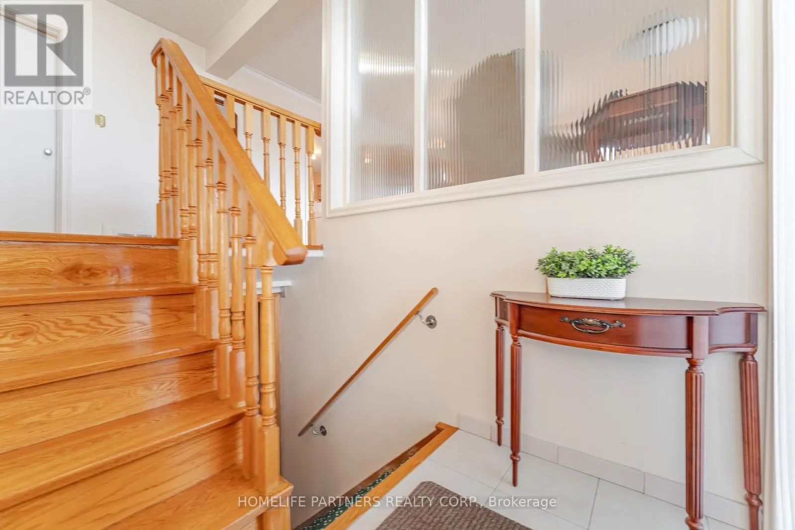 91 DENBIGH CRESCENT