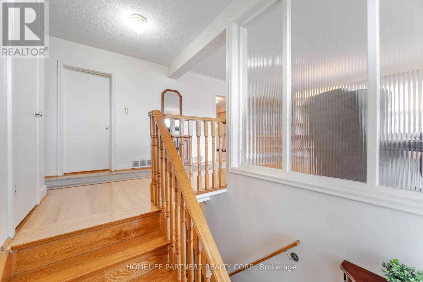 91 DENBIGH CRESCENT