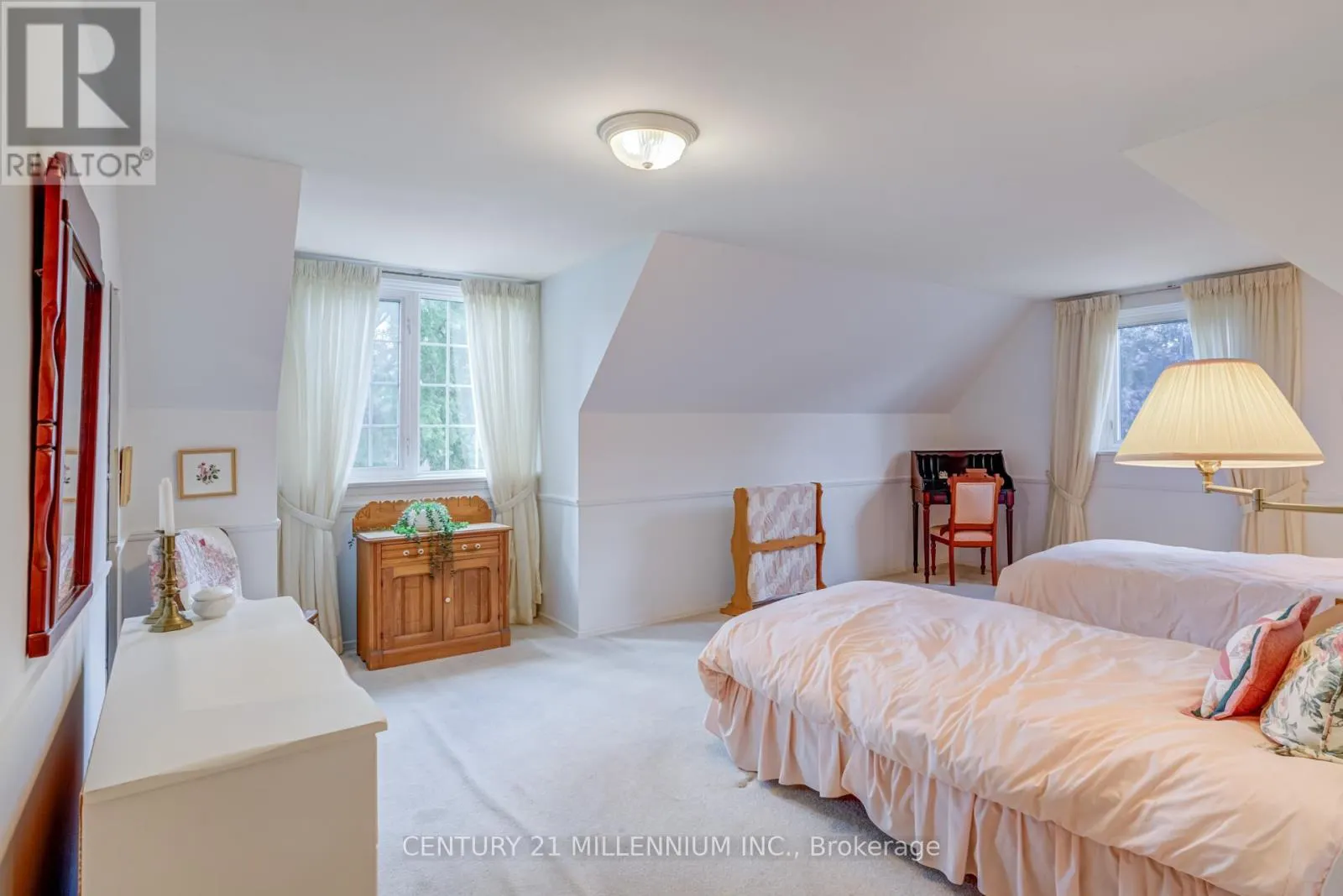 12 ALDERWAY AVENUE