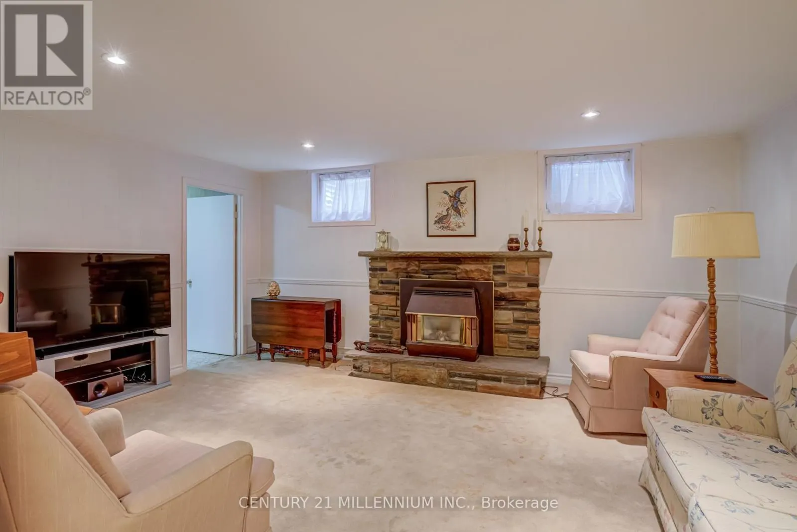 12 ALDERWAY AVENUE