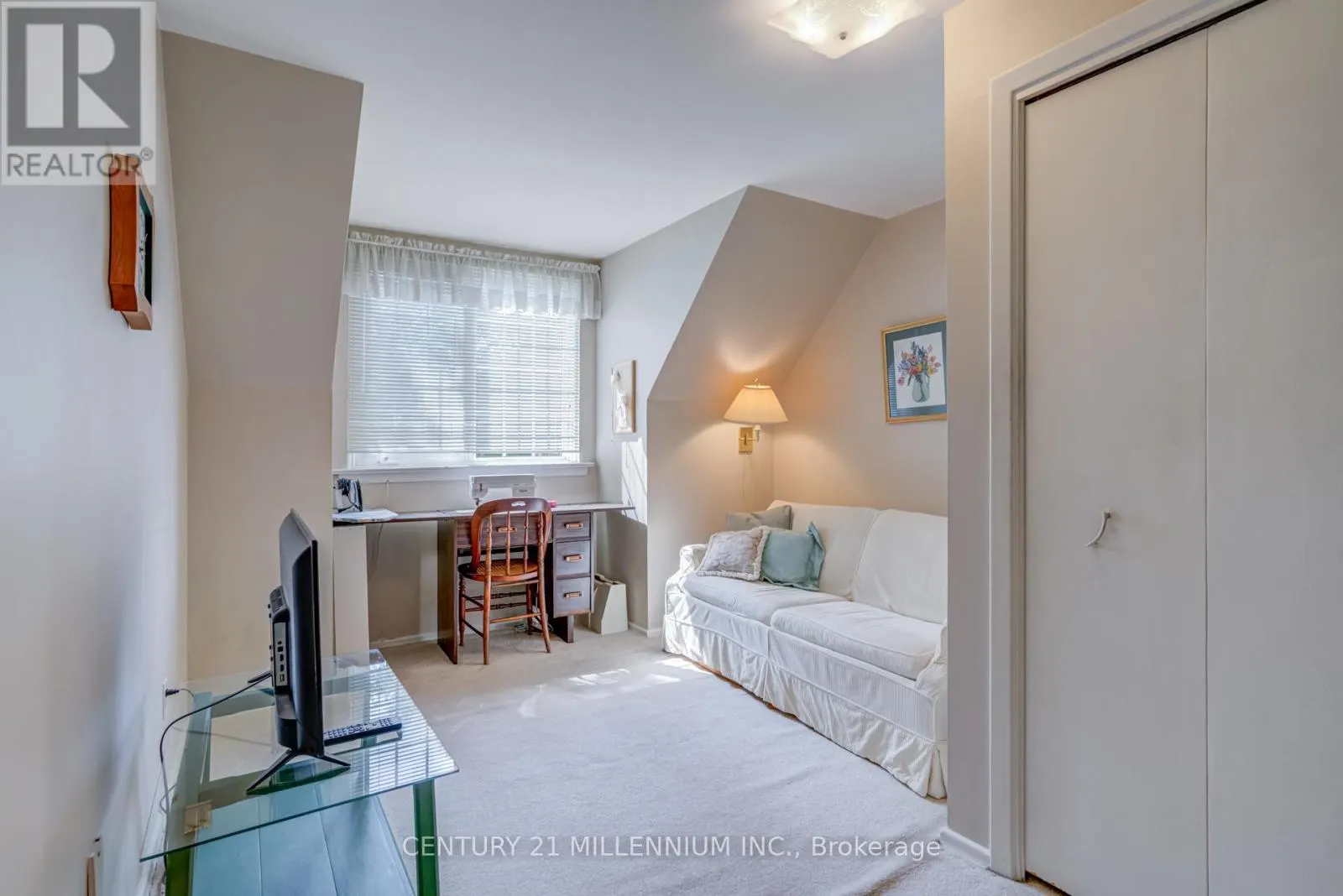 12 ALDERWAY AVENUE